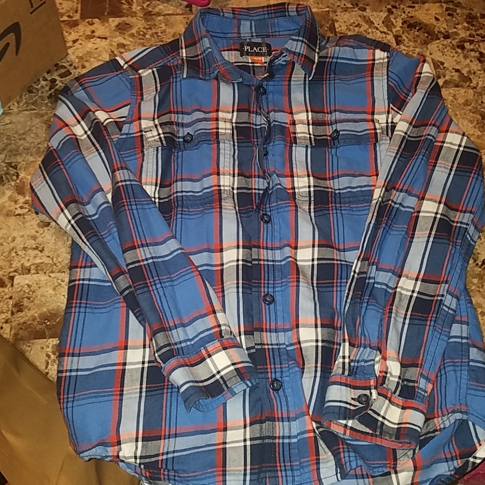 boys buttom up shirt like new